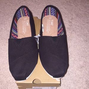 Toms black flats